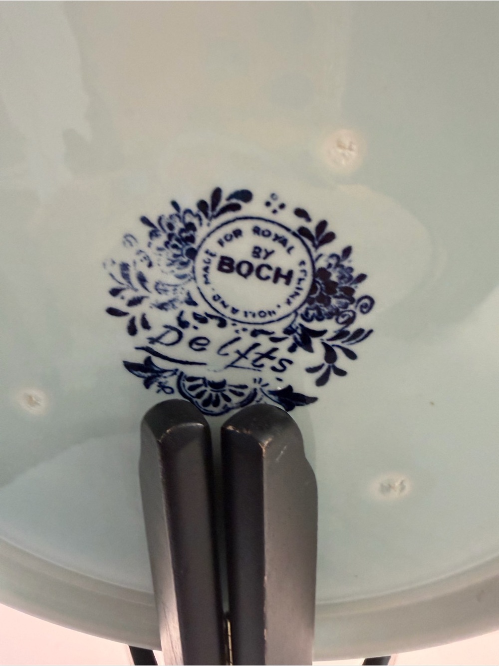 Vintage Royal Boch Delfts Blue & White Horse Carriage Decorative Plates Set of 2 - Picture 3 of 17